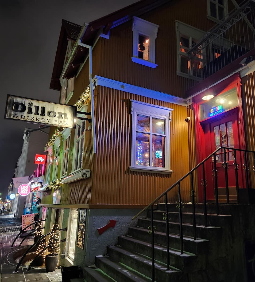 Dillon Whiskey Bar