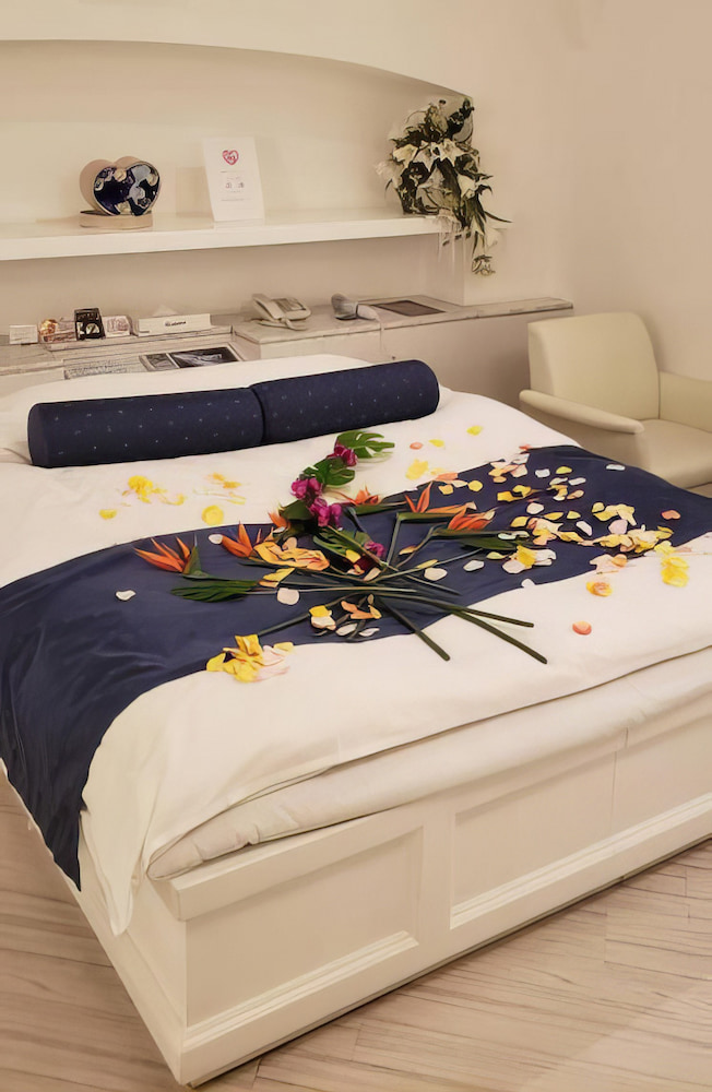 Hotel_First_(Adult_Only) (2)