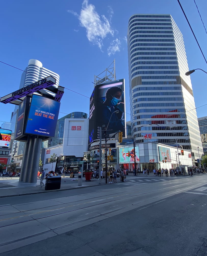 Yonge-Dundas Square e Eaton Centre