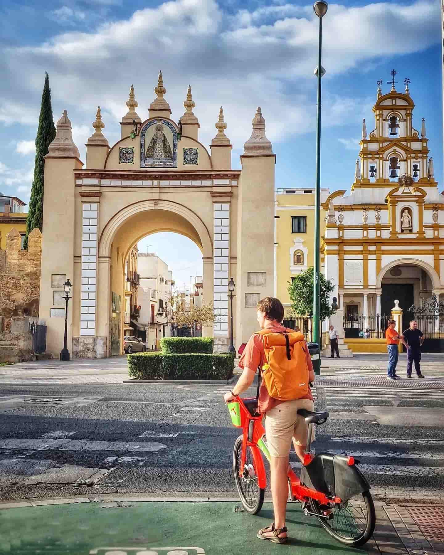 Arco de la Macarena, Siviglia, Spagna Arco de la Macarena, Siviglia, Spagna