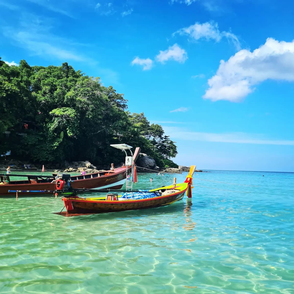 v Kata Beach, Phuket