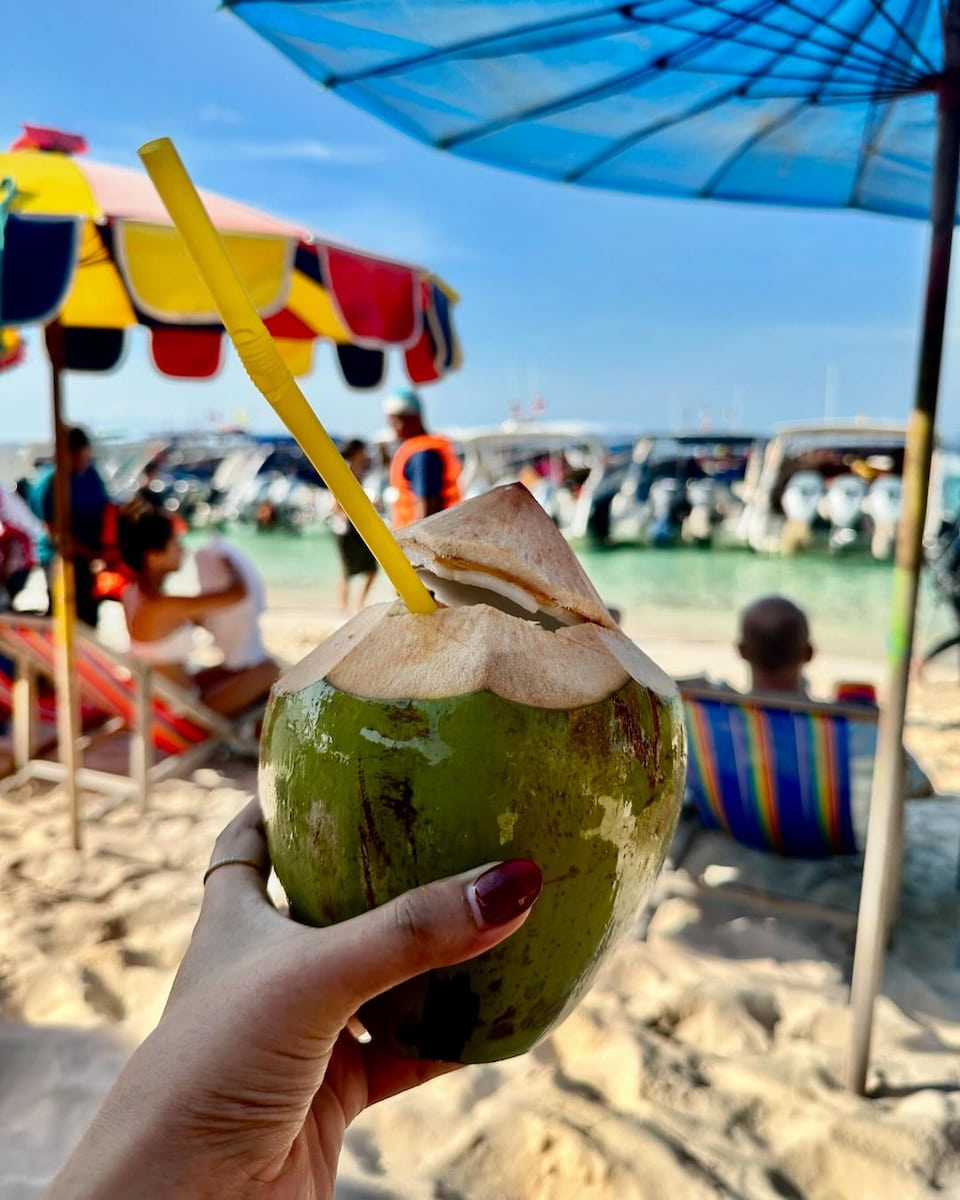 Long Beach, Phi Phi Long Beach, Phi Phi