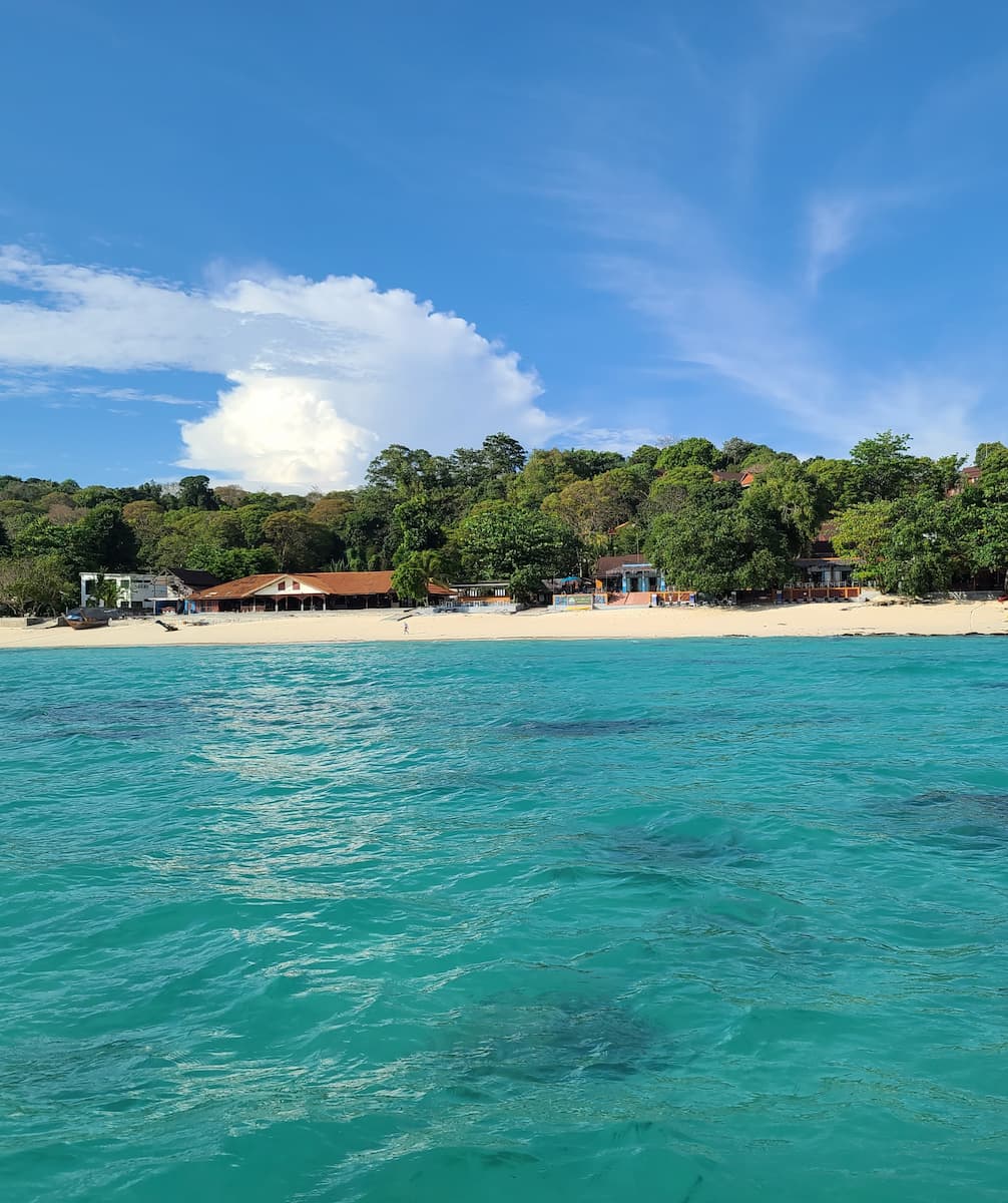 Long Beach, Phi Phi Long Beach, Phi Phi