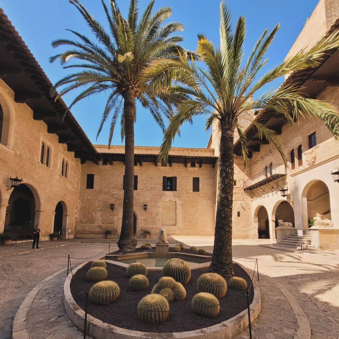 oyal Palace of Almudaina