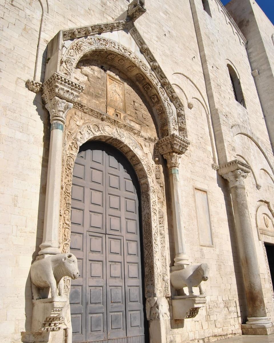 Basilica Pontificia San Nicola_3 Basilica Pontificia San Nicola