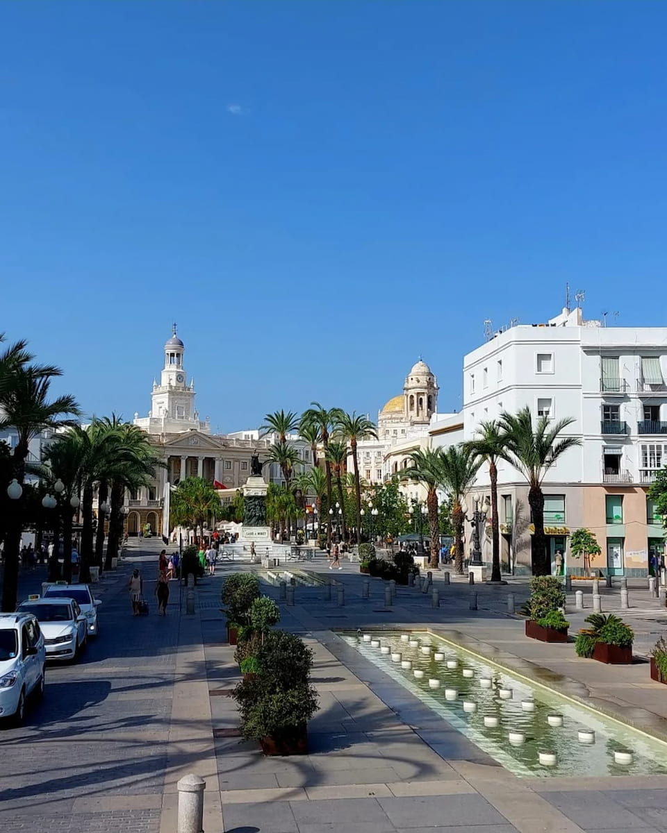 Plaza de San Juan de Dios Plaza de San Juan de Dios