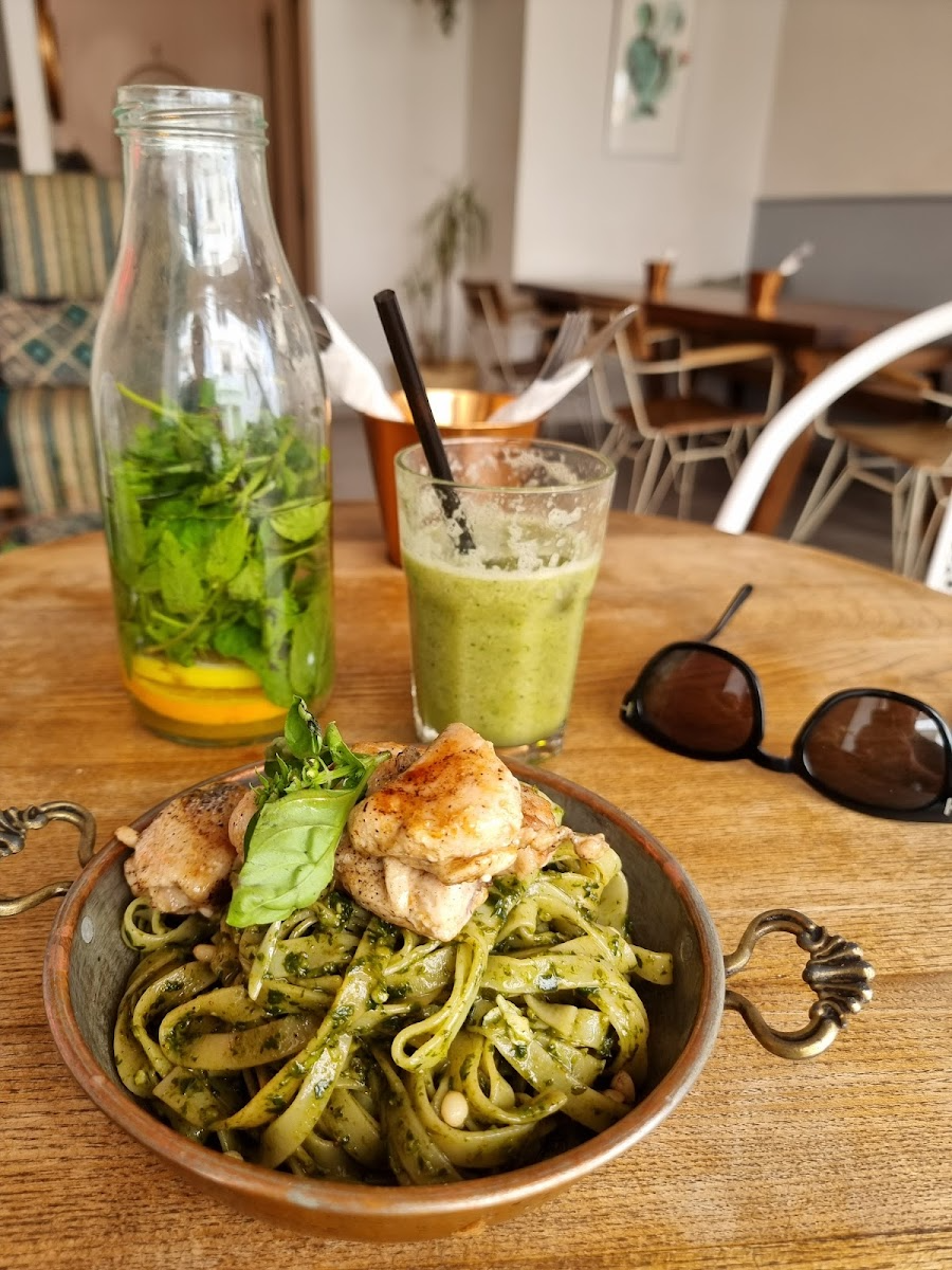 Ivy Coffee Shop & Restaurant, Tunis Ivy Coffee Shop & Restaurant, Tunis