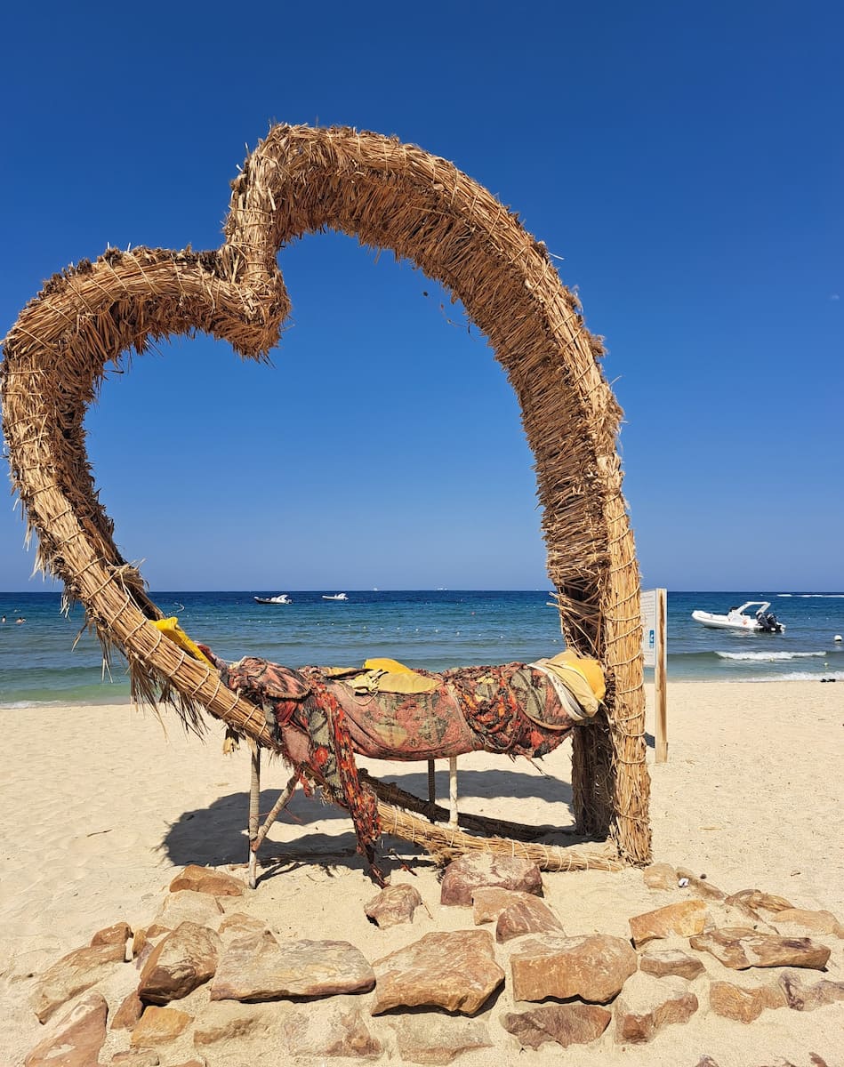 Abu Dabab Bay, Egypt Abu Dabab Bay, Egypt