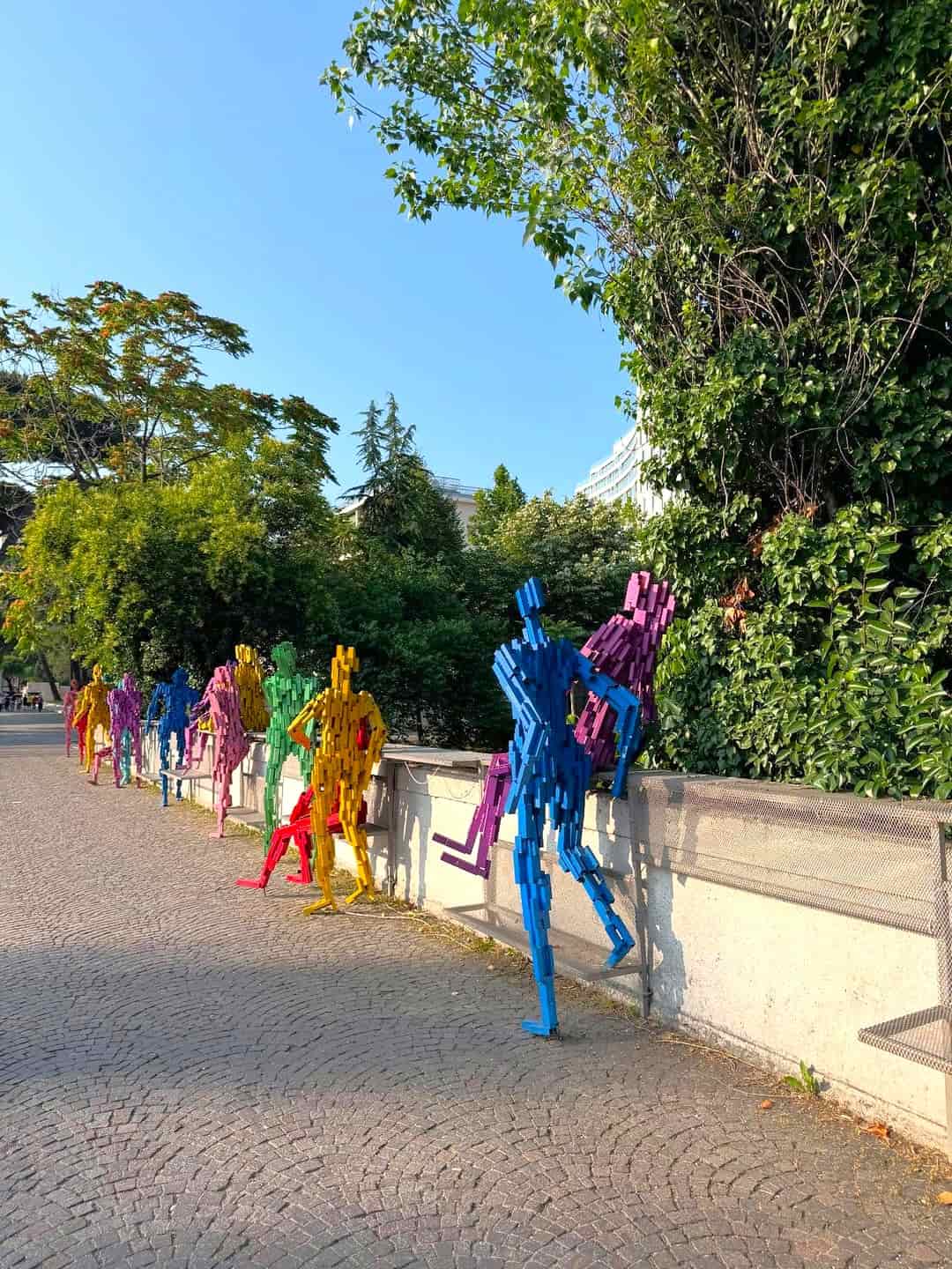 Komuna e Parisit, Tirana Komuna e Parisit, Tirana