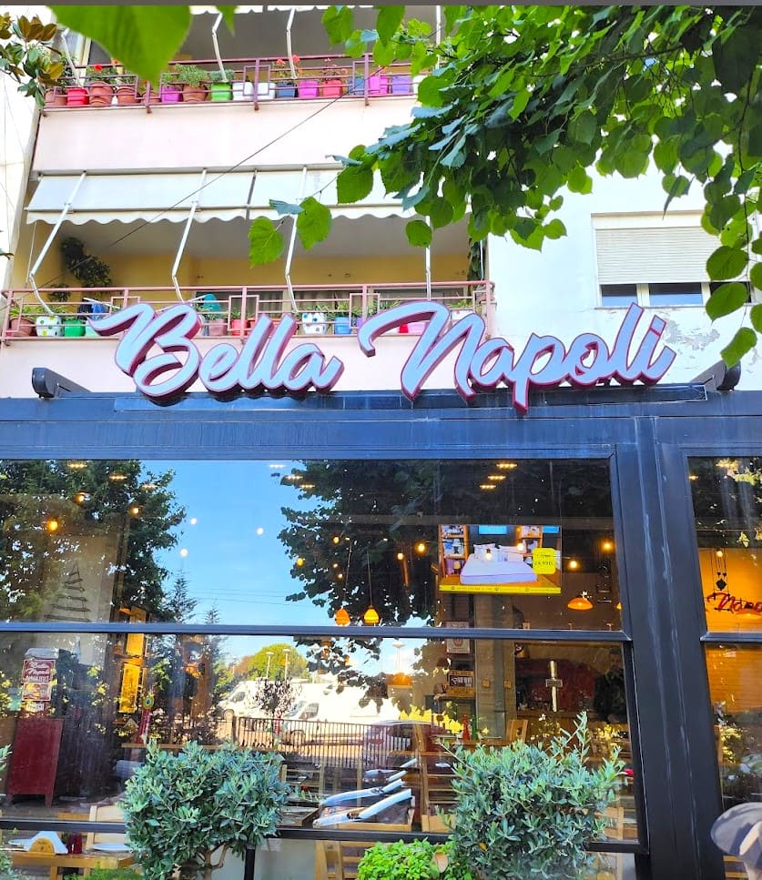 Komuna e Parisit, Tirana Komuna e Parisit, Tirana