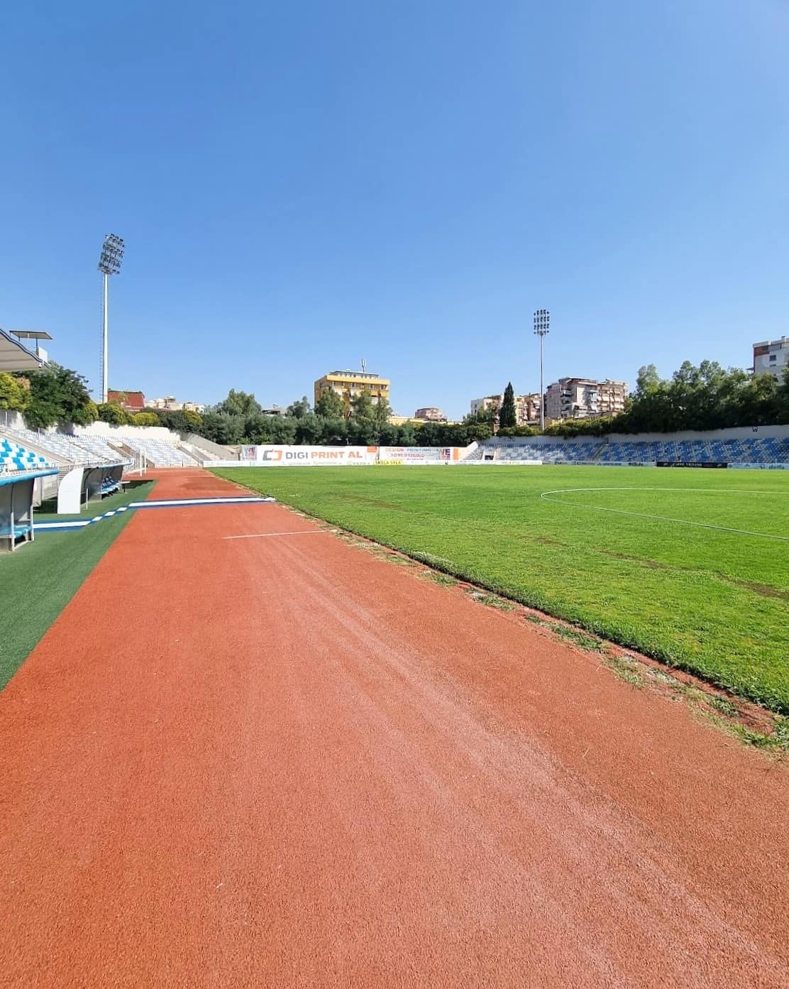 Komuna e Parisit, Tirana Komuna e Parisit, Tirana