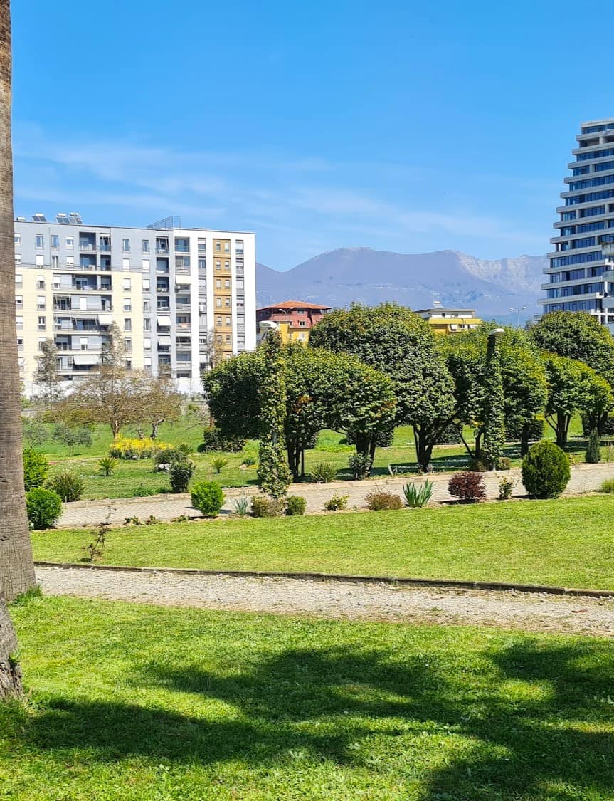 Komuna e Parisit, Tirana Komuna e Parisit, Tirana