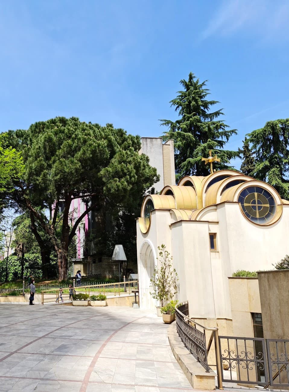 Myslym Shyri, Tirana Myslym Shyri, Tirana