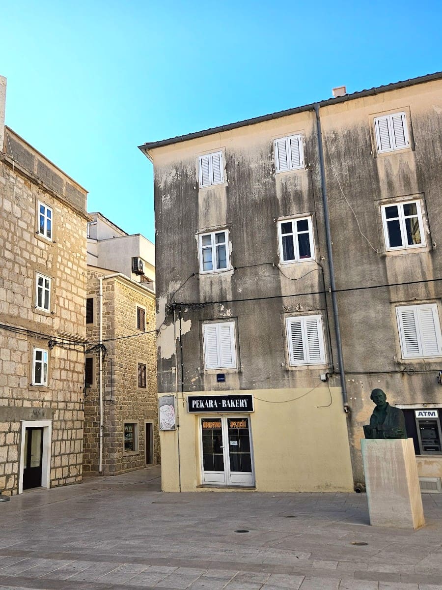 Pag Town, Pag Pag Town, Pag