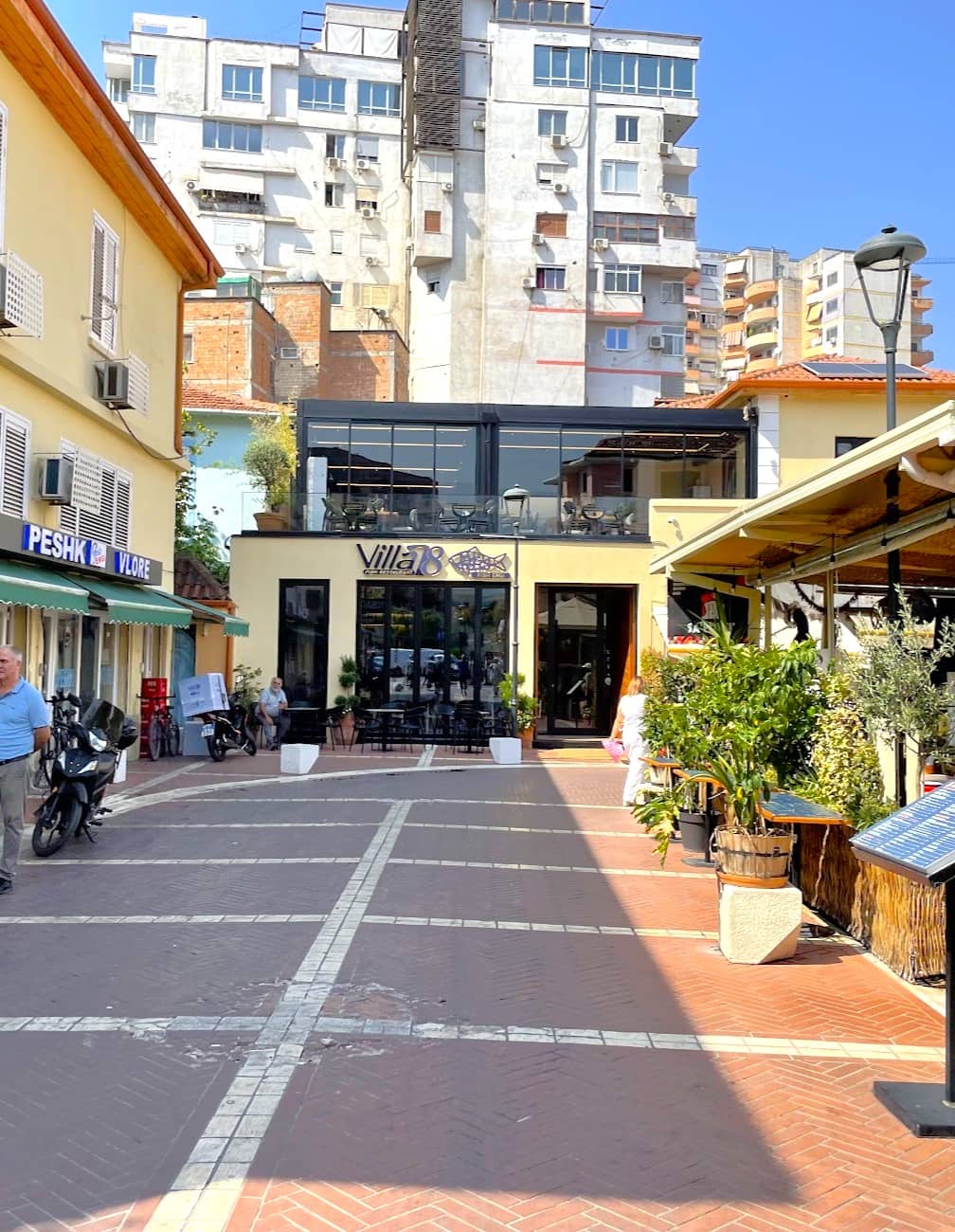 Pazari i Ri, Tirana Pazari i Ri, Tirana