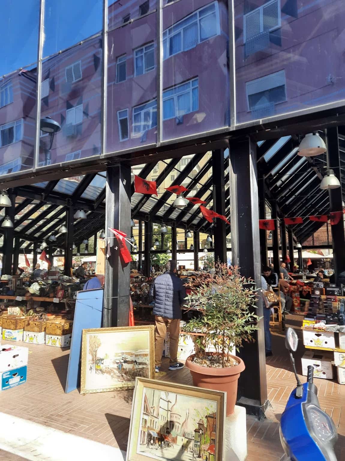 Pazari i Ri, Tirana Pazari i Ri, Tirana