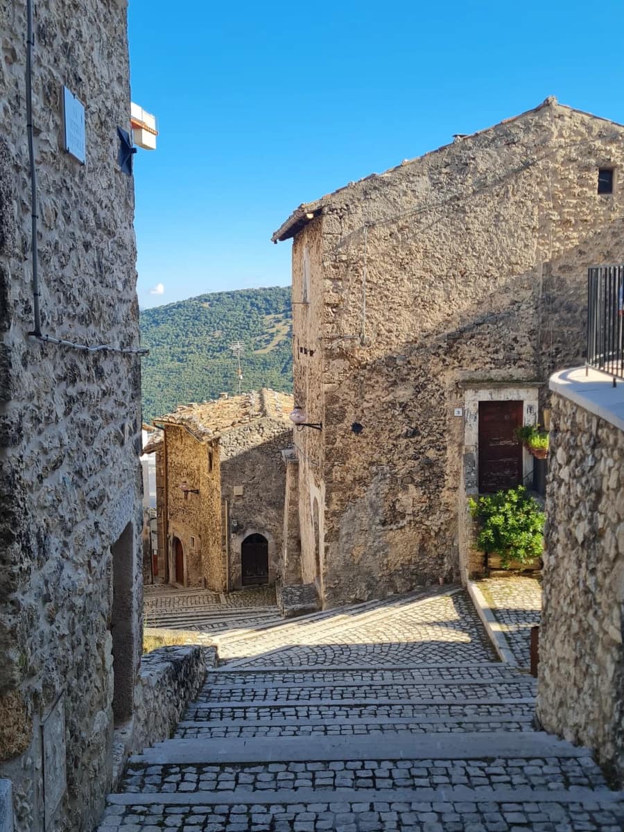 Santo Stefano di Sessanio, Abruzzo Santo Stefano di Sessanio, Abruzzo