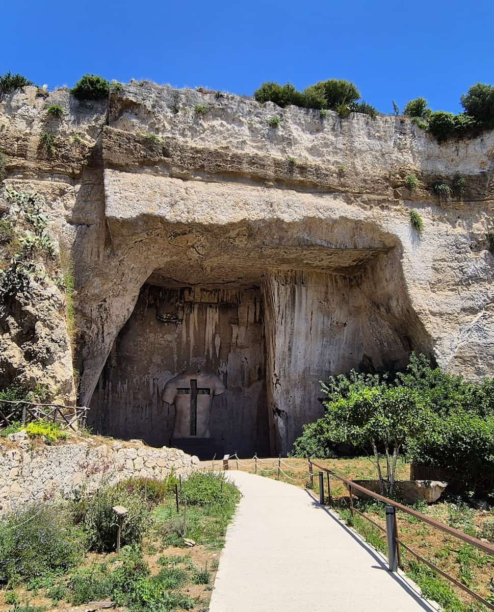 The Latomia del Paradiso, Italy The Latomia del Paradiso, Italy