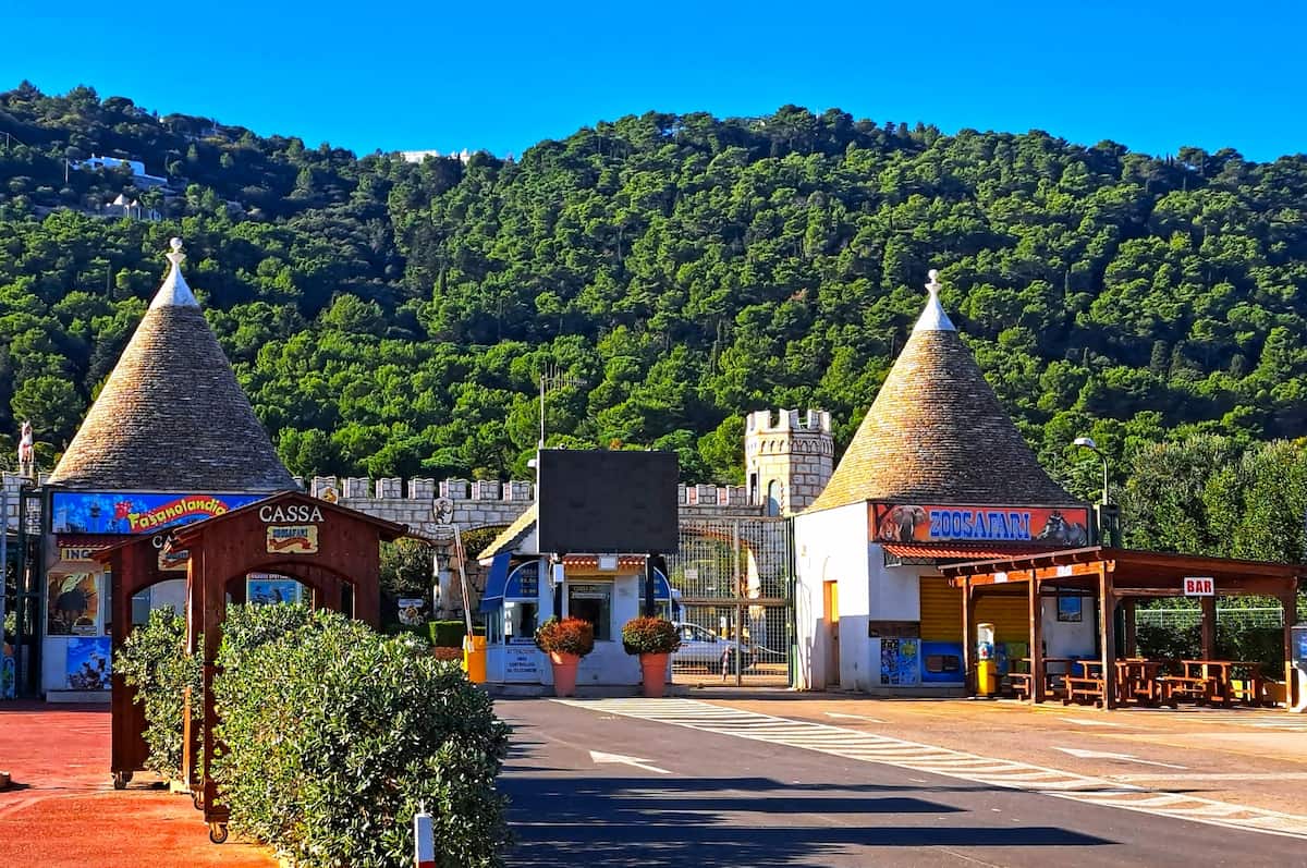 Lo Zoo Safari Fasanolandia, Alberobello Lo Zoo Safari Fasanolandia, Alberobello
