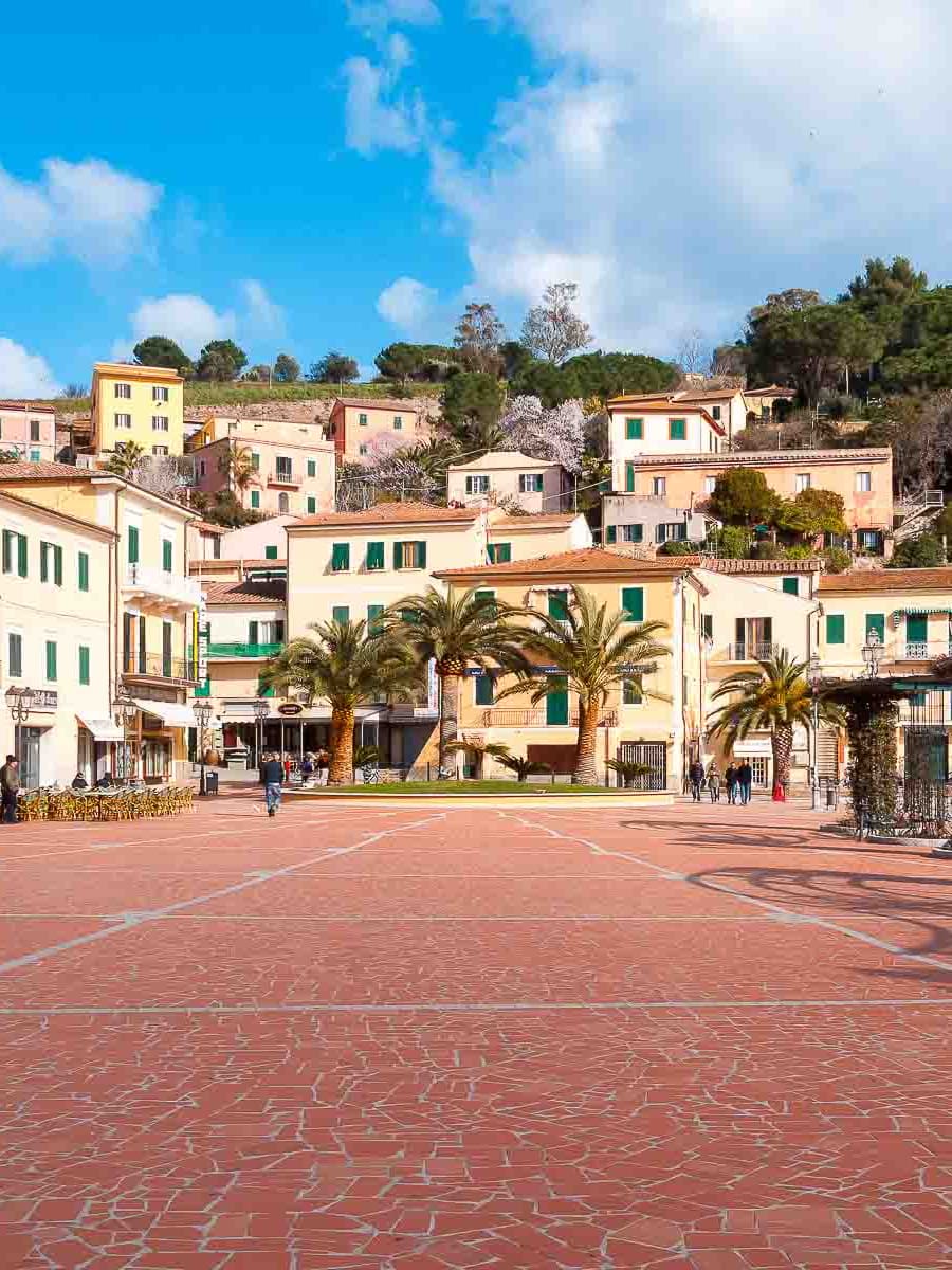 Piazza Matteotti, Elba Island Piazza Matteotti, Elba Island